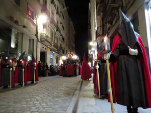 Setmana Santa 2018 a Girona. Process&oacute; del Sant Enterrament