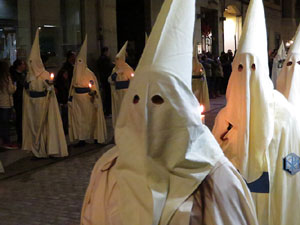 Setmana Santa 2018 a Girona. Process&oacute; del Sant Enterrament