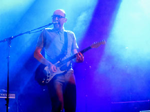 Festival Strenes 2018. Concert de Fundaci&oacute;n Tony Manero a la pla&ccedil;a Catalunya