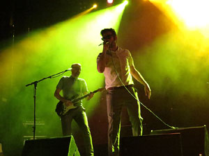 Festival Strenes 2018. Concert de Fundaci&oacute;n Tony Manero a la pla&ccedil;a Catalunya