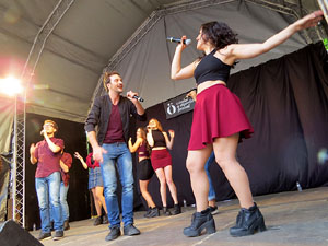 Festival A Capella 2018. Actuaci&oacute; del grup A Grup Vocal a la pla&ccedil;a de la Independ&egrave;ncia