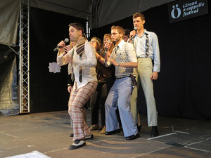 Festival A Capella 2018. Actuaci&oacute; de les Anxovetes & The Hanfris Quartet a la pla&ccedil;a de la Independ&egrave;ncia