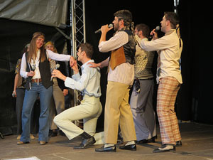 Festival A Capella 2018. Actuaci&oacute; de les Anxovetes & The Hanfris Quartet a la pla&ccedil;a de la Independ&egrave;ncia