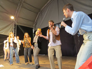 Festival A Capella 2018. Actuaci&oacute; de les Anxovetes & The Hanfris Quartet a la pla&ccedil;a de la Independ&egrave;ncia