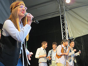 Festival A Capella 2018. Actuaci&oacute; de les Anxovetes & The Hanfris Quartet a la pla&ccedil;a de la Independ&egrave;ncia