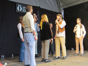 Festival A Capella 2018. Actuaci&oacute; de les Anxovetes & The Hanfris Quartet a la pla&ccedil;a de la Independ&egrave;ncia
