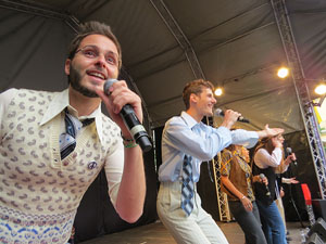 Festival A Capella 2018. Actuaci&oacute; de les Anxovetes & The Hanfris Quartet a la pla&ccedil;a de la Independ&egrave;ncia