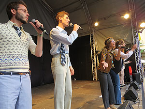 Festival A Capella 2018. Actuaci&oacute; de les Anxovetes & The Hanfris Quartet a la pla&ccedil;a de la Independ&egrave;ncia