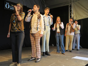 Festival A Capella 2018. Actuaci&oacute; de les Anxovetes & The Hanfris Quartet a la pla&ccedil;a de la Independ&egrave;ncia