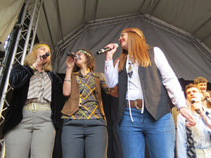 Festival A Capella 2018. Actuaci&oacute; de les Anxovetes & The Hanfris Quartet a la pla&ccedil;a de la Independ&egrave;ncia