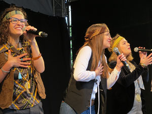 Festival A Capella 2018. Actuaci&oacute; de les Anxovetes & The Hanfris Quartet a la pla&ccedil;a de la Independ&egrave;ncia