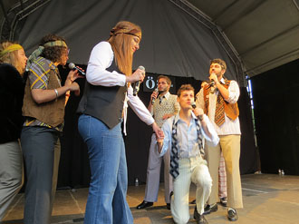 Festival A Capella 2018. Actuaci&oacute; de les Anxovetes & The Hanfris Quartet a la pla&ccedil;a de la Independ&egrave;ncia