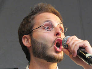 Festival A Capella 2018. Actuaci&oacute; de les Anxovetes & The Hanfris Quartet a la pla&ccedil;a de la Independ&egrave;ncia