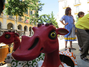 Arribada a la pla&ccedil;a de la Independ&egrave;ncia de la Flama del Canig&oacute; 2018