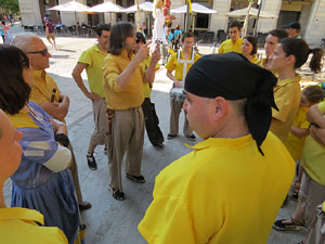 Arribada a la pla&ccedil;a de la Independ&egrave;ncia de la Flama del Canig&oacute; 2018