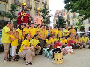 Arribada a la pla&ccedil;a de la Independ&egrave;ncia de la Flama del Canig&oacute; 2018