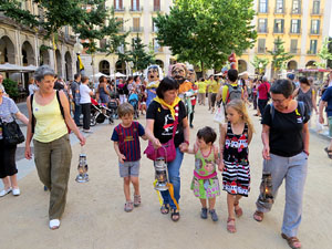 Cercavila de la Flama del Canig&oacute; 2018 fins la pla&ccedil;a del Vi