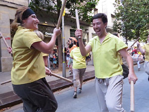 Cercavila de la Flama del Canig&oacute; 2018 fins la pla&ccedil;a del Vi