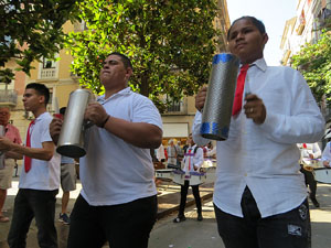 Cercavila de la Flama del Canig&oacute; 2018 fins la pla&ccedil;a del Vi