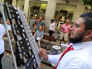 Cercavila de la Flama del Canig&oacute; 2018 fins la pla&ccedil;a del Vi