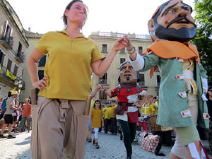 Cercavila de la Flama del Canig&oacute; 2018 fins la pla&ccedil;a del Vi