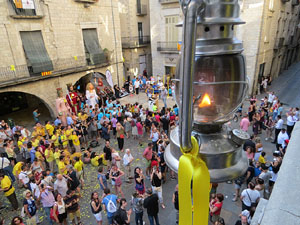 Encesa del foc a la pla&ccedil;a del Vi