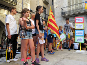 Encesa del foc a la pla&ccedil;a del Vi