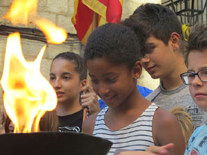 Encesa del foc a la pla&ccedil;a del Vi