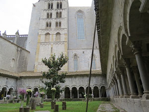 Temps de Flors 2018. Muntatges florals als claustres de la Catedral