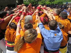 Temps de Flors 2018. Diada Castellera a la pla&ccedil;a de Sant Feliu amb els Marrecs de Salt, els Xics de Granollers, i els Sagals d�Osona