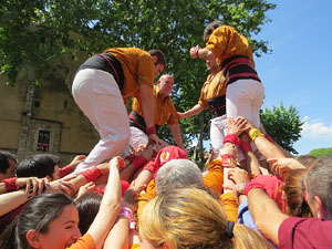 Temps de Flors 2018. Diada Castellera a la pla&ccedil;a de Sant Feliu amb els Marrecs de Salt, els Xics de Granollers, i els Sagals d�Osona