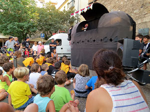 Inaguraci&oacute; oficial de la pla&ccedil;a de l'U d'octubre 2017 al barri del Mercadal
