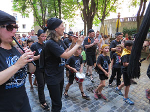 Inaguraci&oacute; oficial de la pla&ccedil;a de l'U d'octubre 2017 al barri del Mercadal