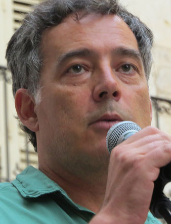 Xavier D&iacute;ez durant el seu parlament