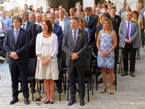 El cant de 'Els Segadors' al Pati de les Magn&ograve;lies