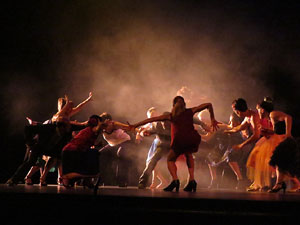 FITAG 2018 - Representaci&oacute; de l'obra Oceans, a c&agrave;rrec del grup El Mirall, de Blanes, al Teatre Municipal