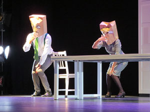 FITAG 2018 - Representaci&oacute; de l'obra 'Persona, yo y nosotros al mismo tiempo', del grup La Peseta Teatro, al Teatre Municipal
