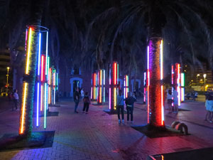 Festival Temps d'Art. Espectacle Cl&uacute;ster al Parc Central de Girona