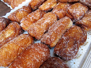 Centenari del xuixo. Descobriment d'una placa commemorativa a la Cort Reial de Girona