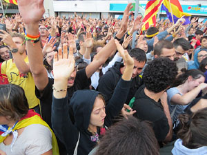Concentraci&oacute; per l'1-O davant la subdelegaci&oacute; del Gobierno a Jaume I