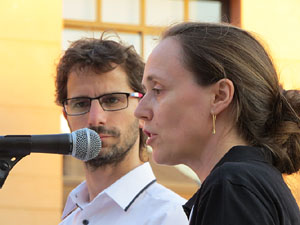 Concentraci&oacute; a la pla&ccedil;a de Santa Susanna per la llibertat dels presos pol&iacute;tics, amb Montse Puigdemont Casa