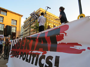 Concentraci&oacute; a la pla&ccedil;a de Santa Susanna per la llibertat dels presos pol&iacute;tics, amb Montse Puigdemont Casa