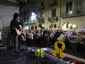 Concentraci&oacute; a la pla&ccedil;a del Vi per la llibertat dels presos pol&iacute;tics, amb Joanjo Bosk