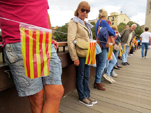 Cadena humana 'Fem-ne Via' entre Sant Julià de Ramis i Aiguaviva