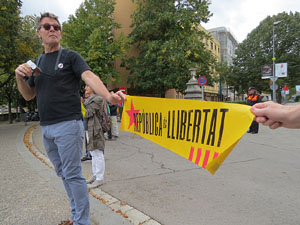 Cadena humana 'Fem-ne Via' entre Sant Julià de Ramis i Aiguaviva