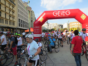 56a Festa del Pedal del GEiEG a la pla&ccedil;a de l'U d'octubre de 2017
