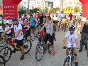 56a Festa del Pedal del GEiEG a la pla&ccedil;a de l'U d'octubre de 2017