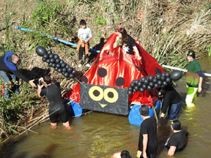 Fires 2018. 7a. Baixada d'Andròmines pel riu Onyar del segle XXI
