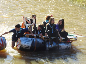 Fires 2018. 7a. Baixada d'Andròmines pel riu Onyar del segle XXI