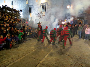 Fires 2018. La Beatufarra, descens del Beatusaure per les escales de la Catedral de Girona
